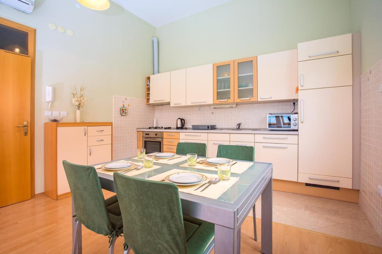 Apartmani Ribnjak Seka Omiš Kültér fotó
