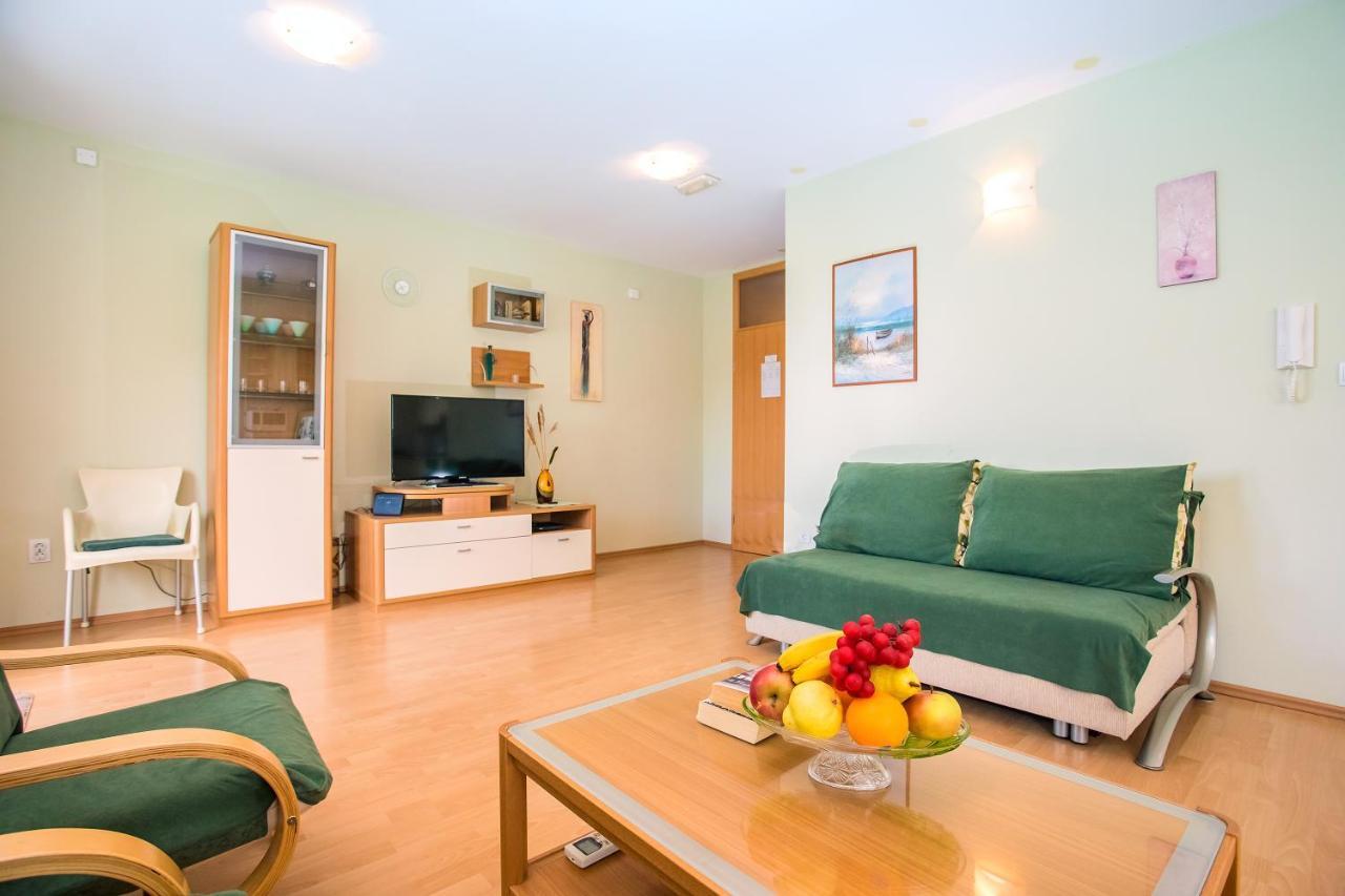 Apartmani Ribnjak Seka Omiš Kültér fotó
